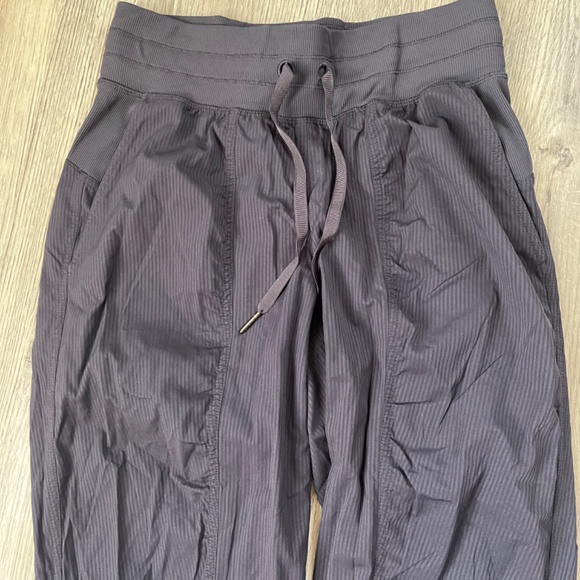 Lululemon Pants Womens 4 Blue Dance Studio Jogger Drawstring Cuffed stripe navy - Picture 2 of 8